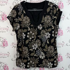 Croft & Barrow T-shirt flowers boho Black and Brown Floral Short Sleeve Top